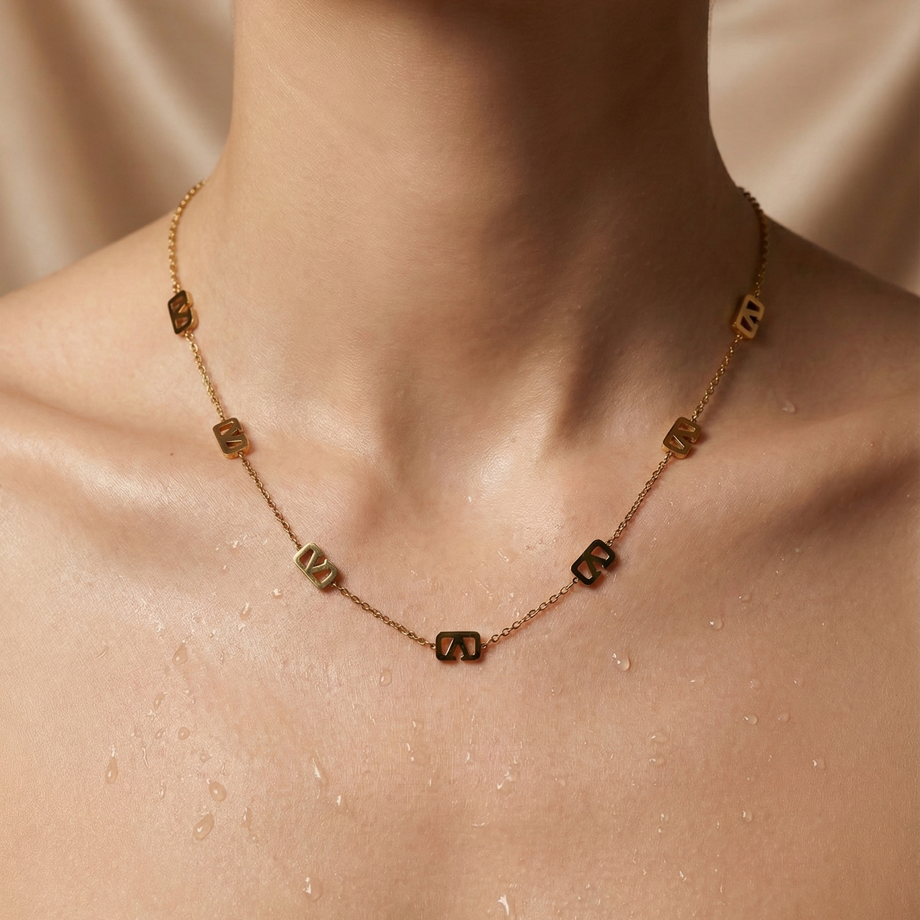 Rumi Necklace