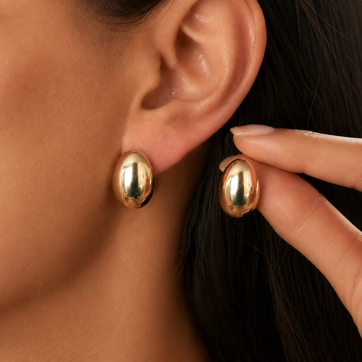 Riana Studs polished gold oval dome stud earrings with high-mirror finish – hypoallergenic tarnish-free stainless steel modern gold stud earrings